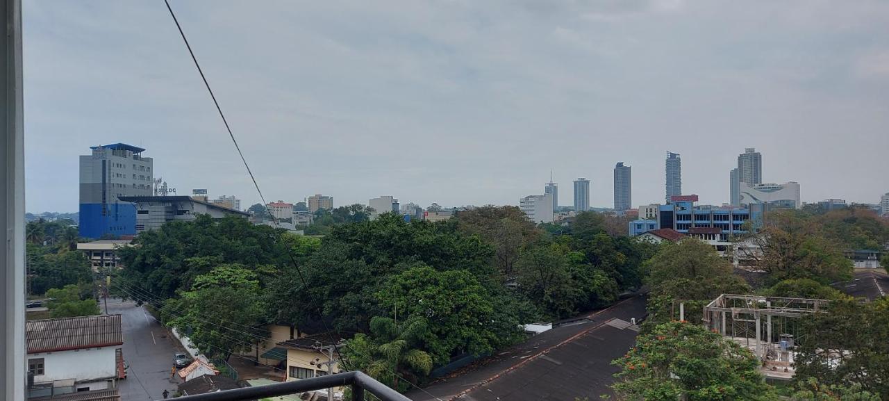 Jays Guest - Rajagiriya Colombo Otel Dış mekan fotoğraf