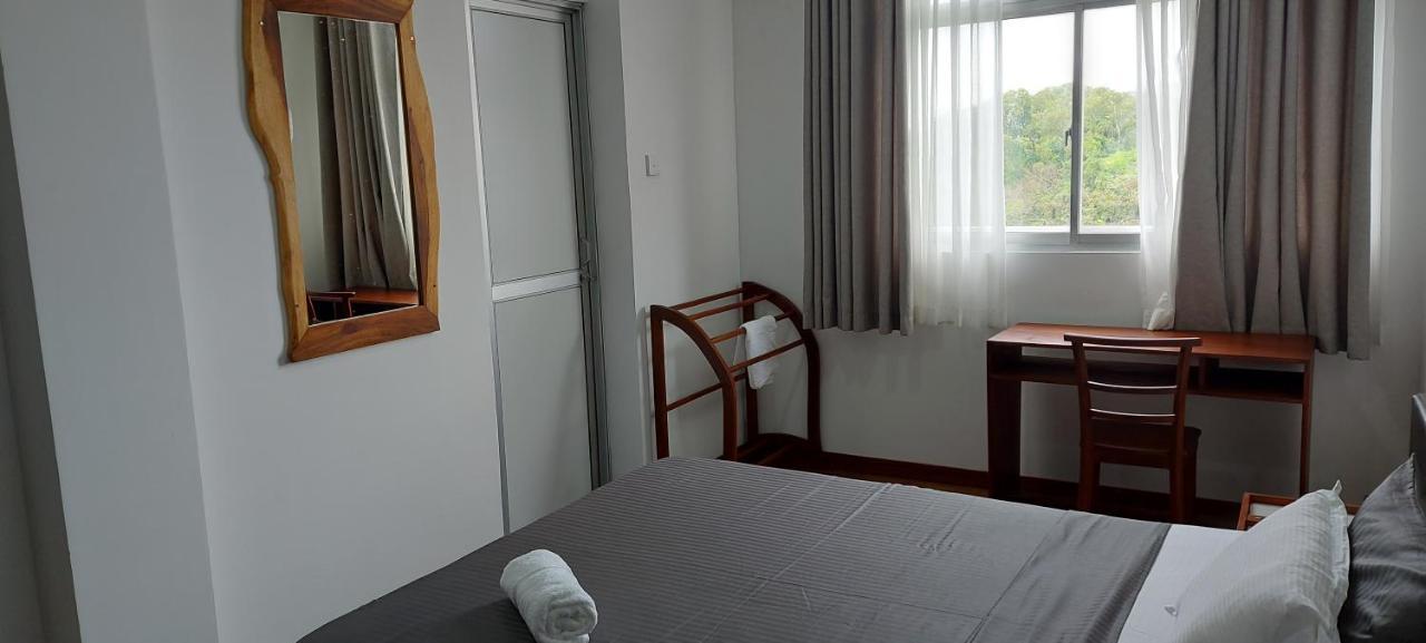 Jays Guest - Rajagiriya Colombo Otel Dış mekan fotoğraf